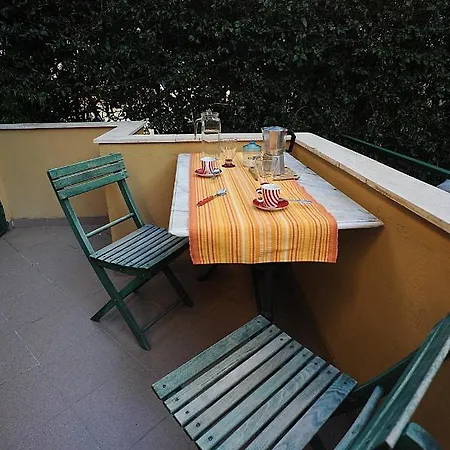 Moderno Centrale Con Parcheggio Privato Apartament
