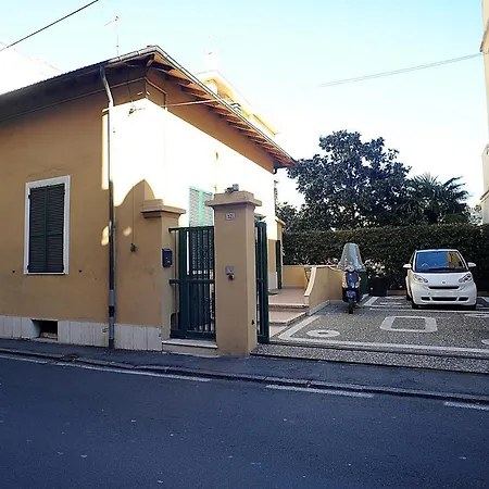 Moderno Centrale Con Parcheggio Privato Apartamento
